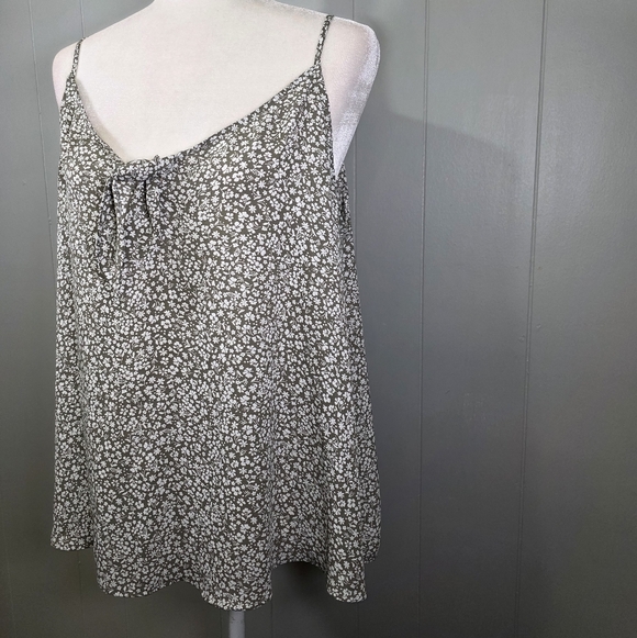 Loft Cami Olive Green & White Floral Tank Top Size L - Picture 2 of 11